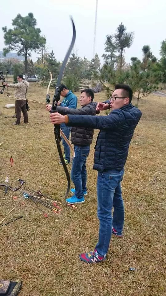 周末临沂大学城射箭活动